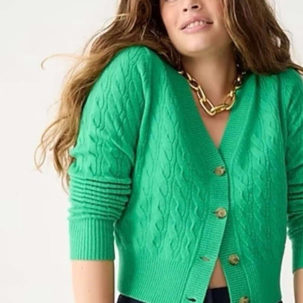 J.Crew Shrunken cashmere cable-knit V-neck cardigan. Size S - Picture 2 of 5